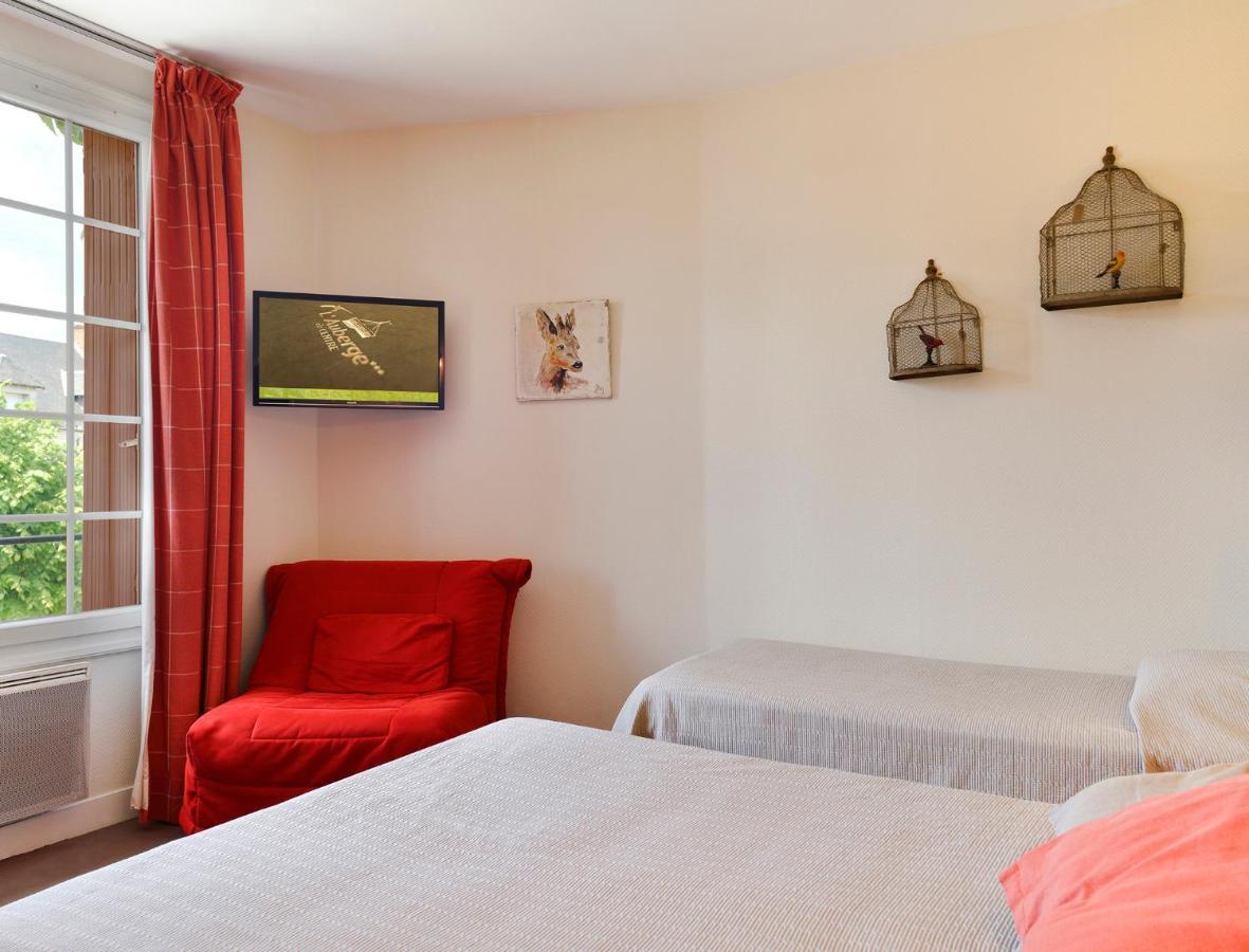 Logis Auberge Du Centre Chitenay Eksteriør billede